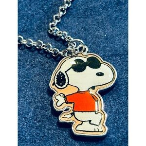 Peanuts Snoopy “Joe Cool” Pendant Necklace Silver Tone 18" Chain